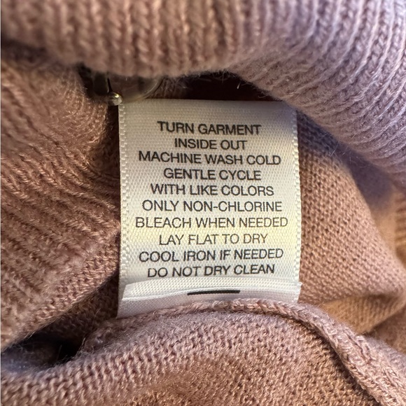 New York & Company Mauve Plum Cardigan Sweater with Floral Embellishment Size M - Picture 7 of 8